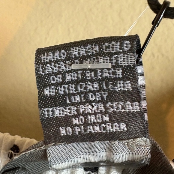 NWT Sans Souci White with Black Polka Dots Wide Neck Off Shoulder Crop Top - Picture 15 of 15